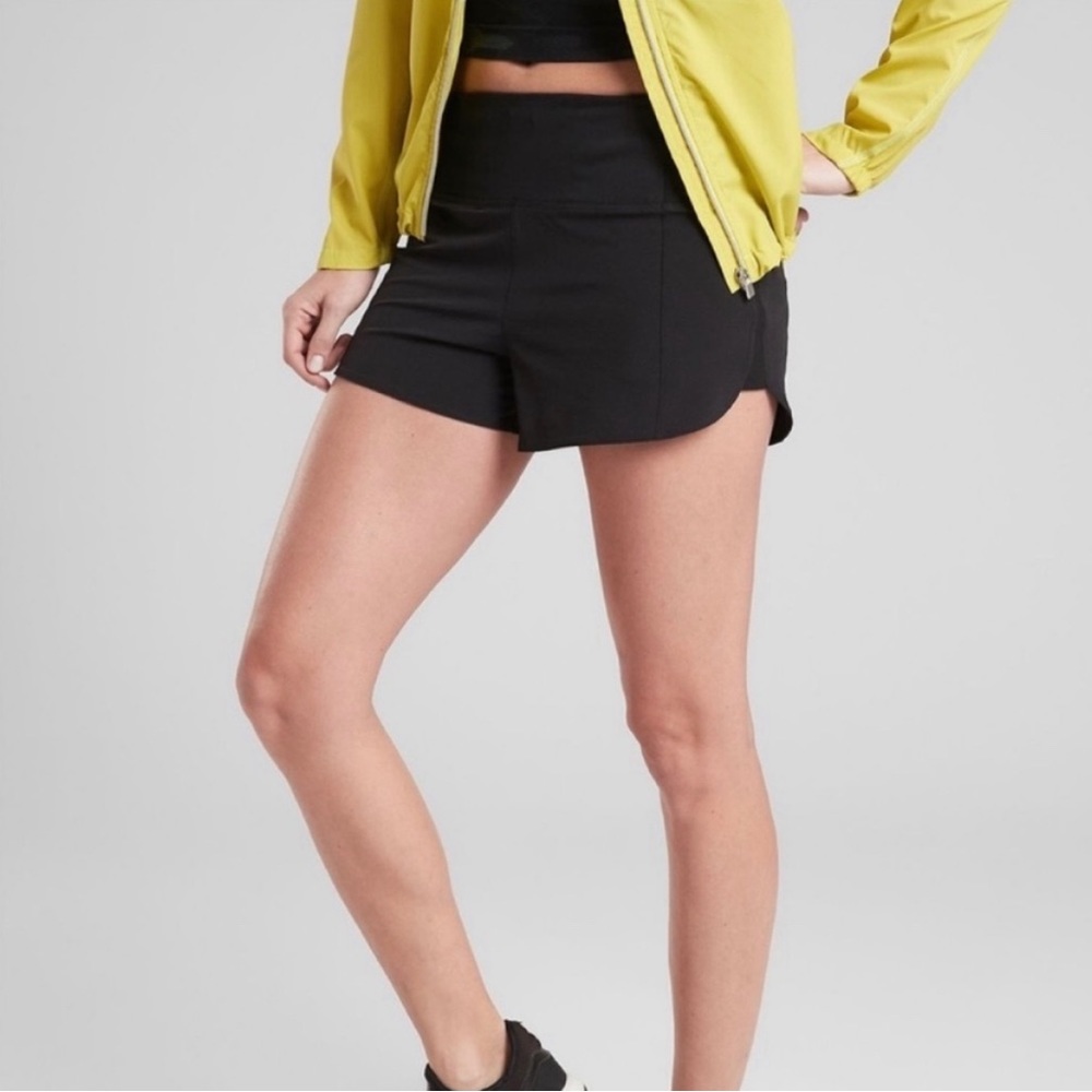 Athleta Running Free Short 3.5” Black Women’s Size S